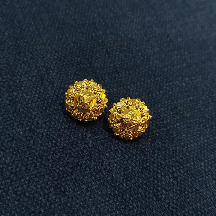 Style Gold Earrings