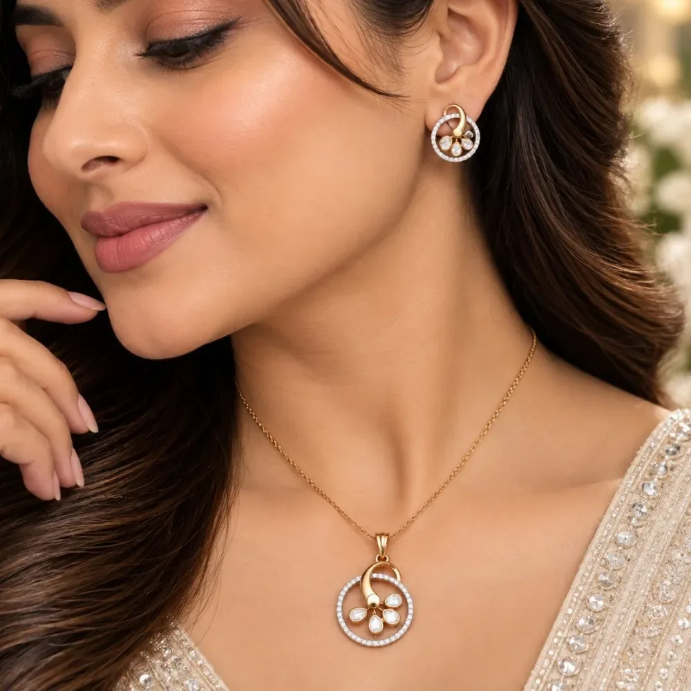 Elegant Floral Circle Pendant Set