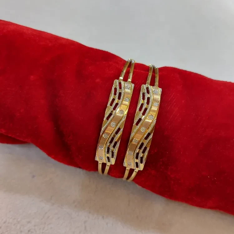 Style Fancy Roadium Bangles