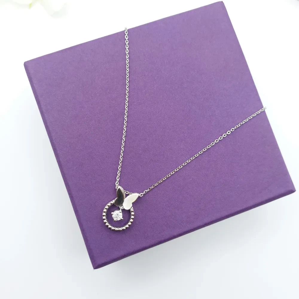 Elegant Butterfly Circle Pendent Necklace