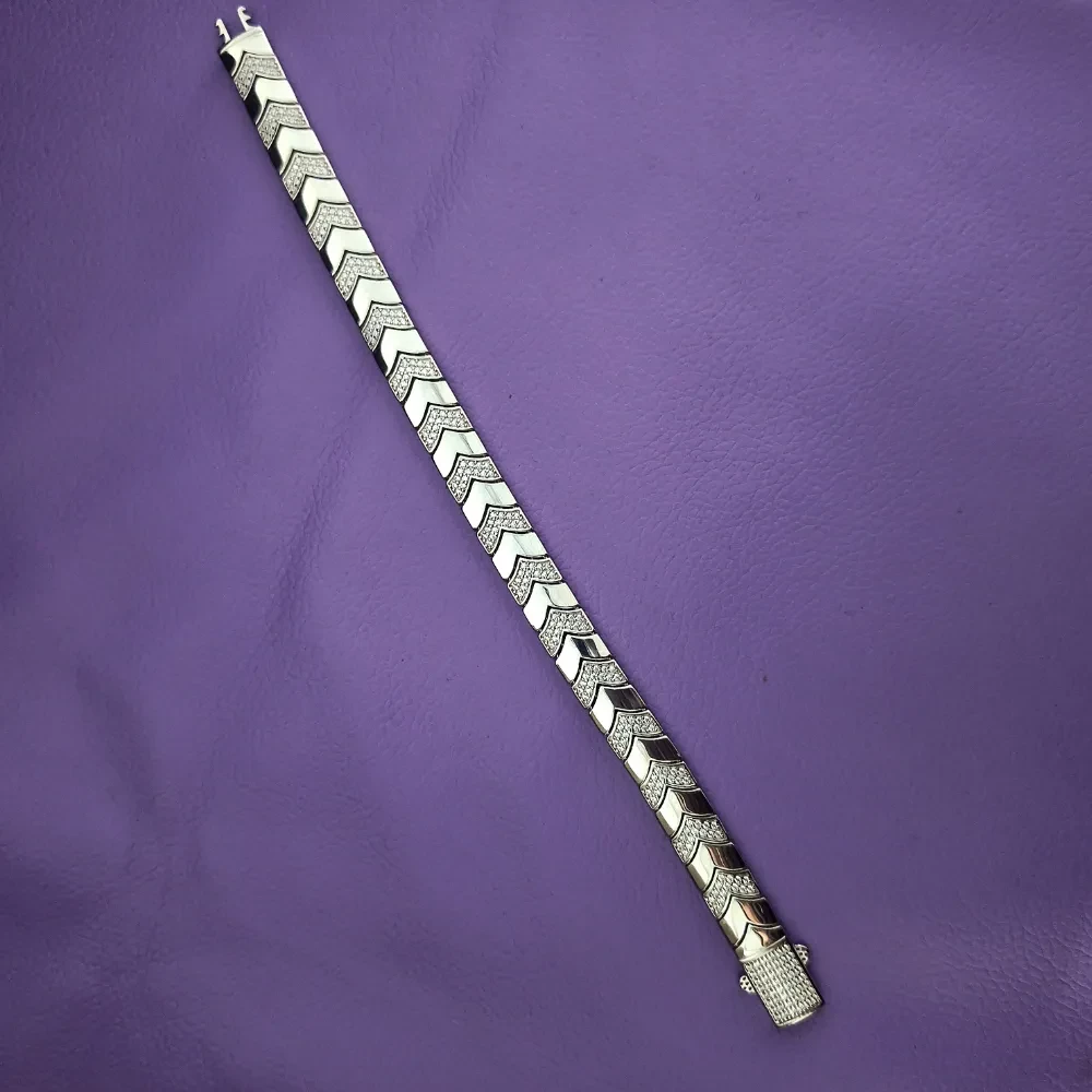 Stunning Silver Bracelet