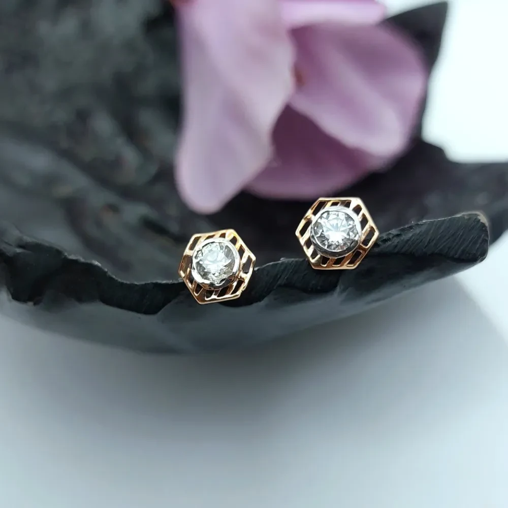 Hexagon 9karat Stud Earrings