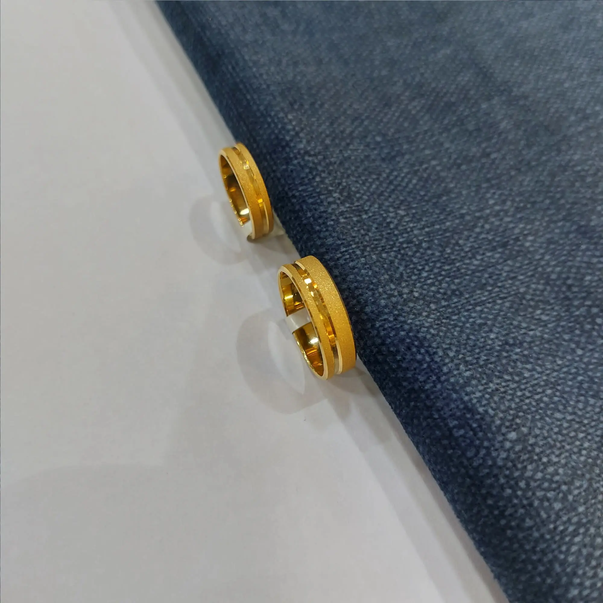 Trendy Gold Couple Rings