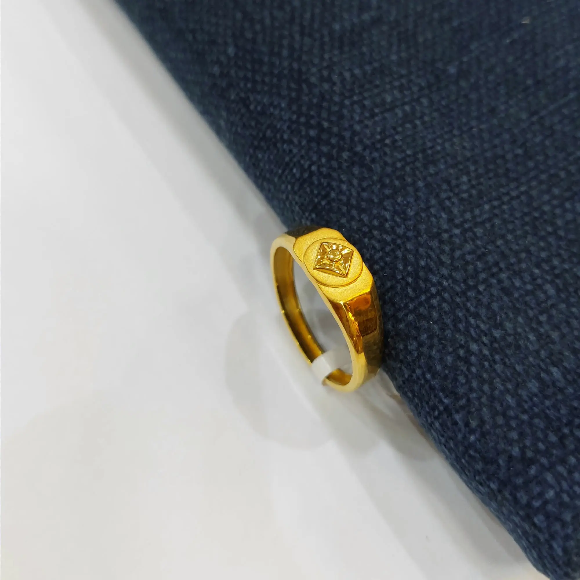 Style Gents Gold Ring