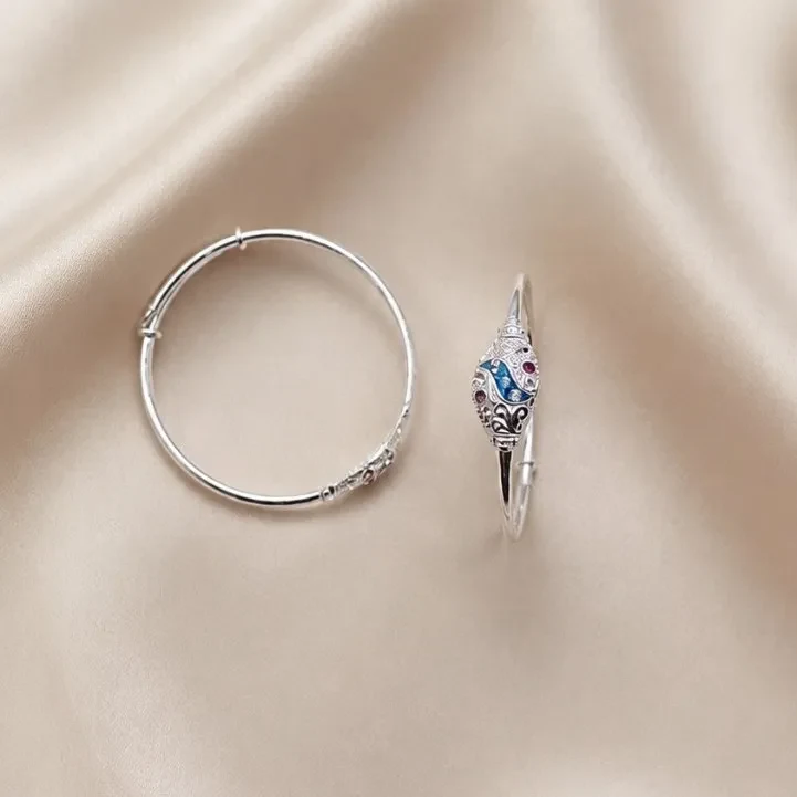 Elegant baby Silver Kadali