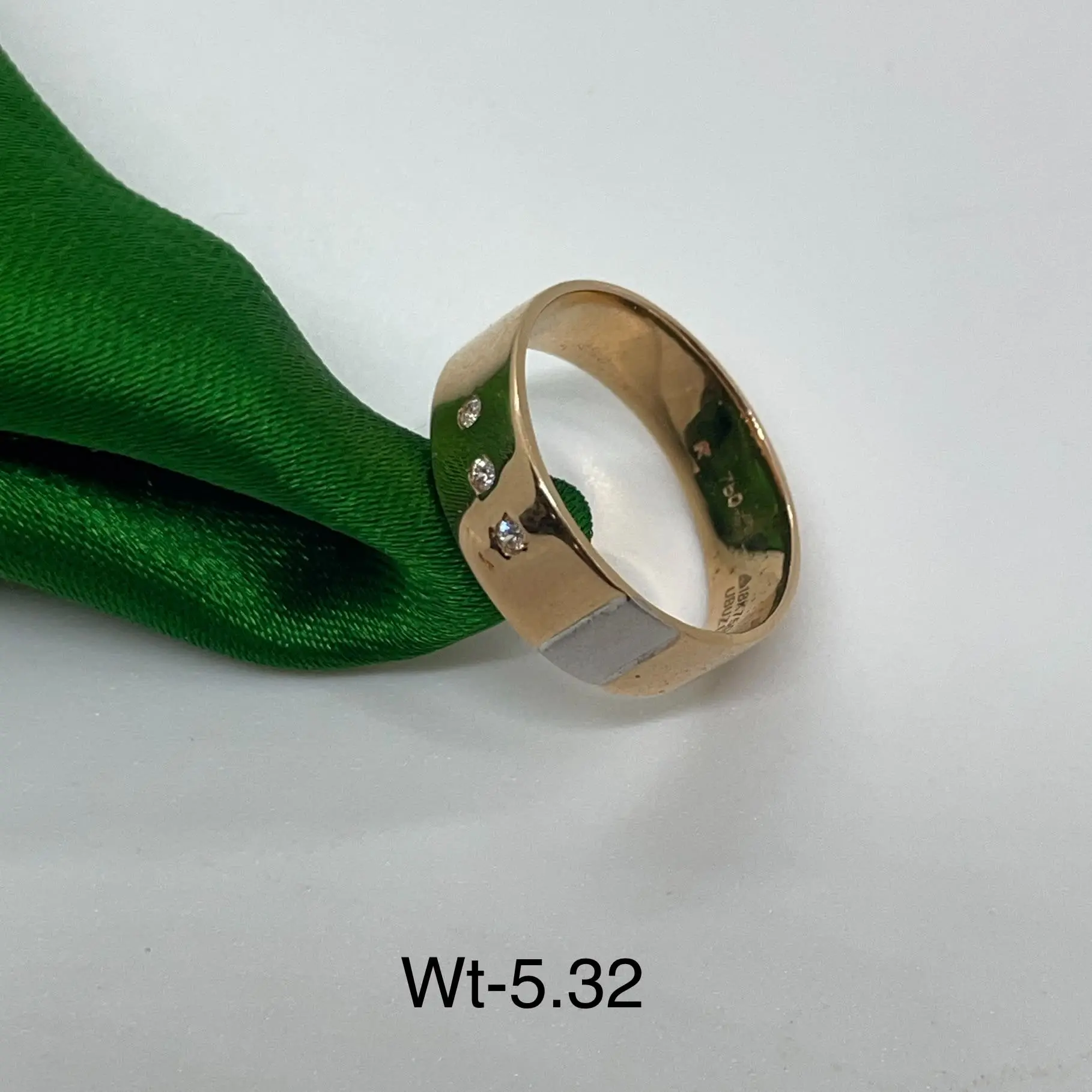 Band Style Ring