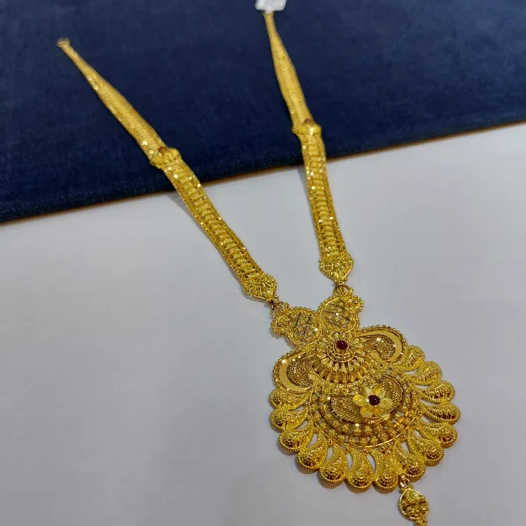 Trendy Gold Necklace