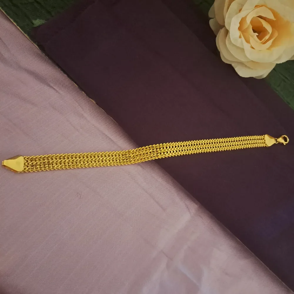 stylish Gold Bracelet