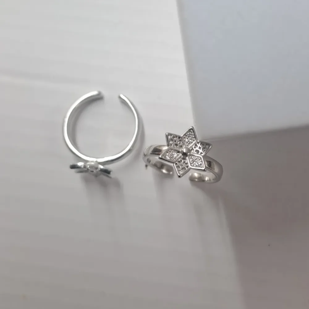 Delicate Toe Ring