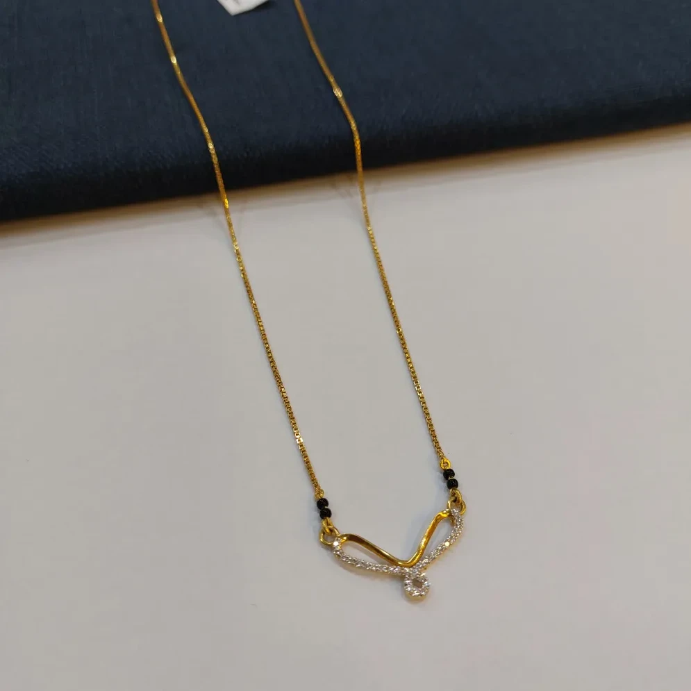 Style Gold Mangalsutra With Stone Pendant