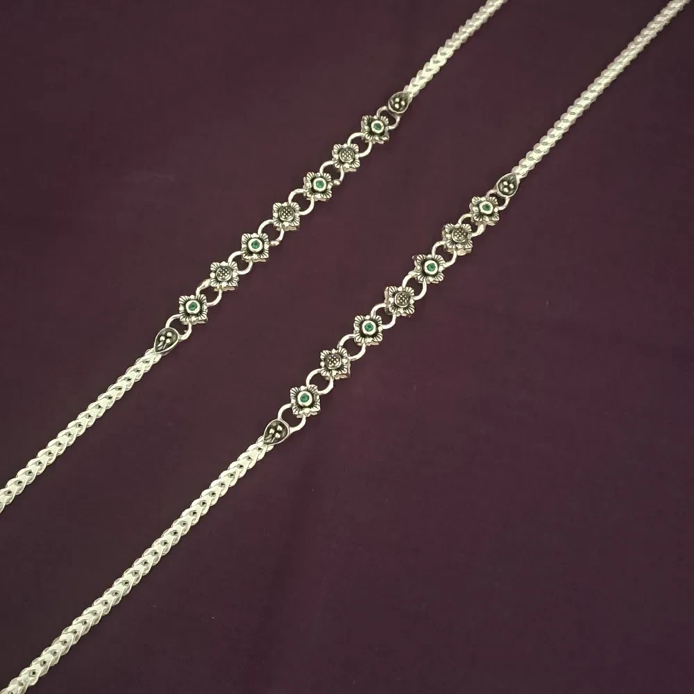 Elegant Silver Payal