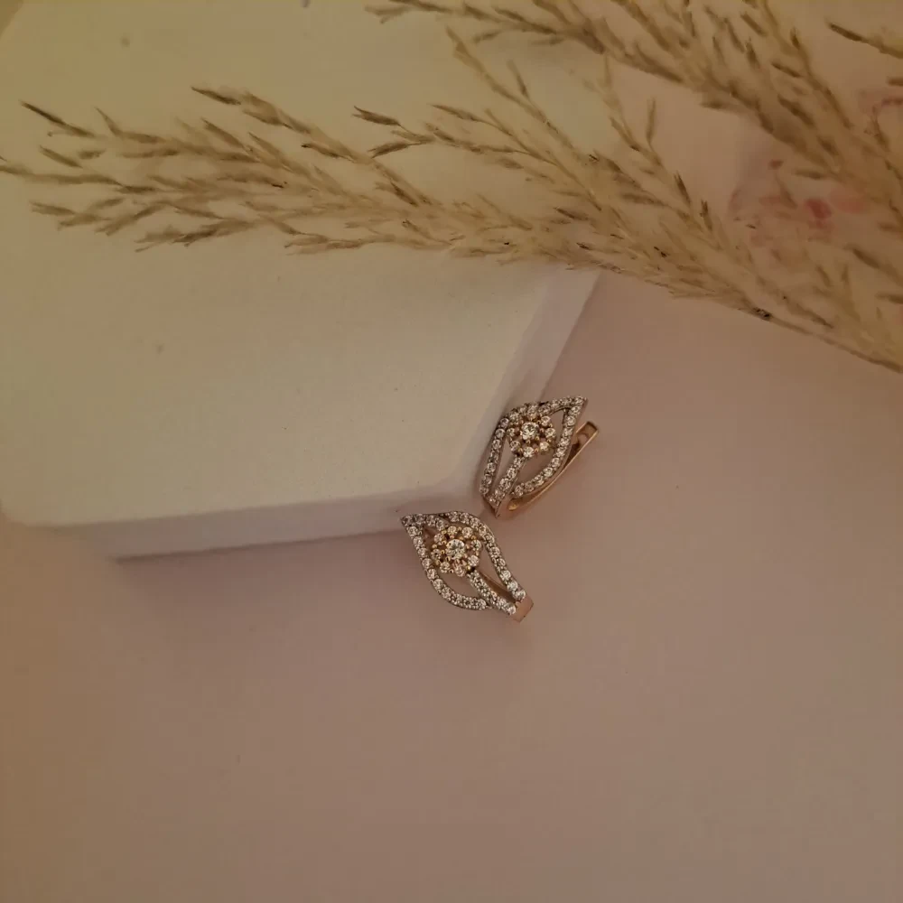 Leafy CZ Diamond Earring