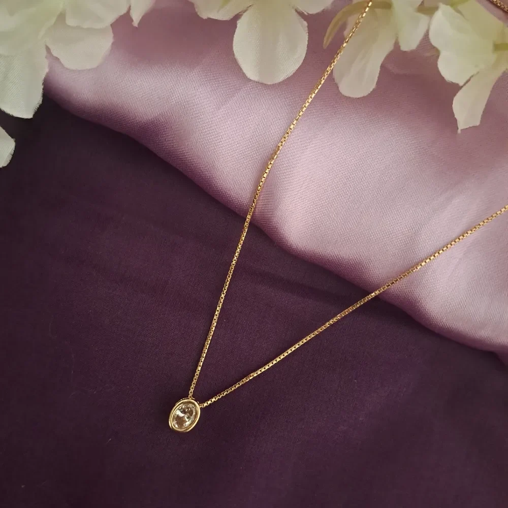 Oval Pendant Necklace