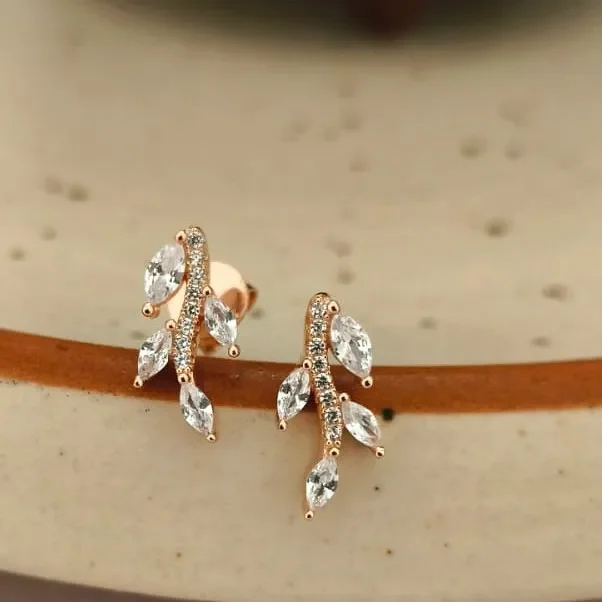 Minimalist Silver Earring