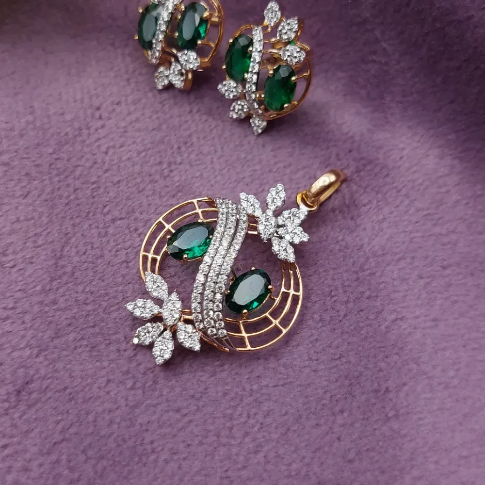 Emerald Floral Grace Pendant Set