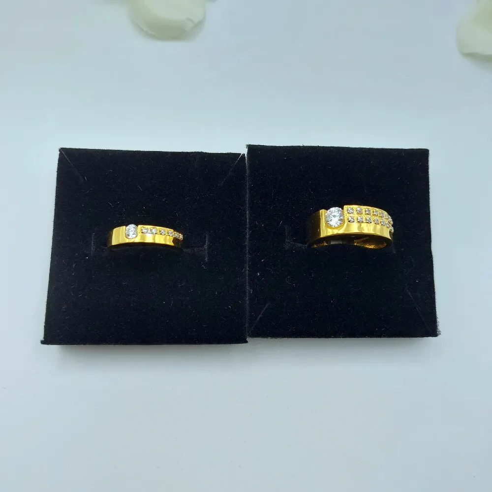 Solitaire 18k Gold Ring