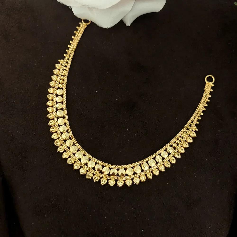 Lightweight 22k Gold Necklace with Trendy Traditional Design