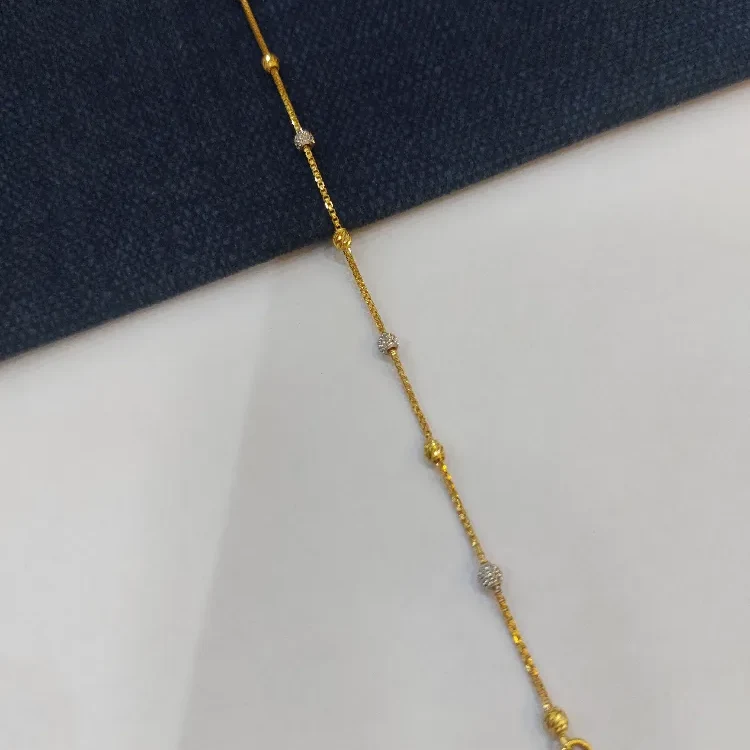 Style Bracelet With Rodium