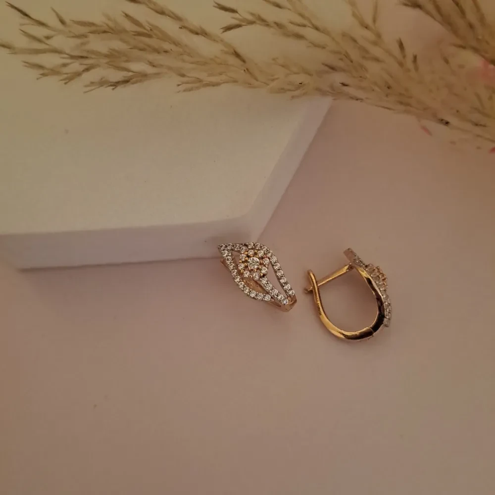 Leafy CZ Diamond Earring