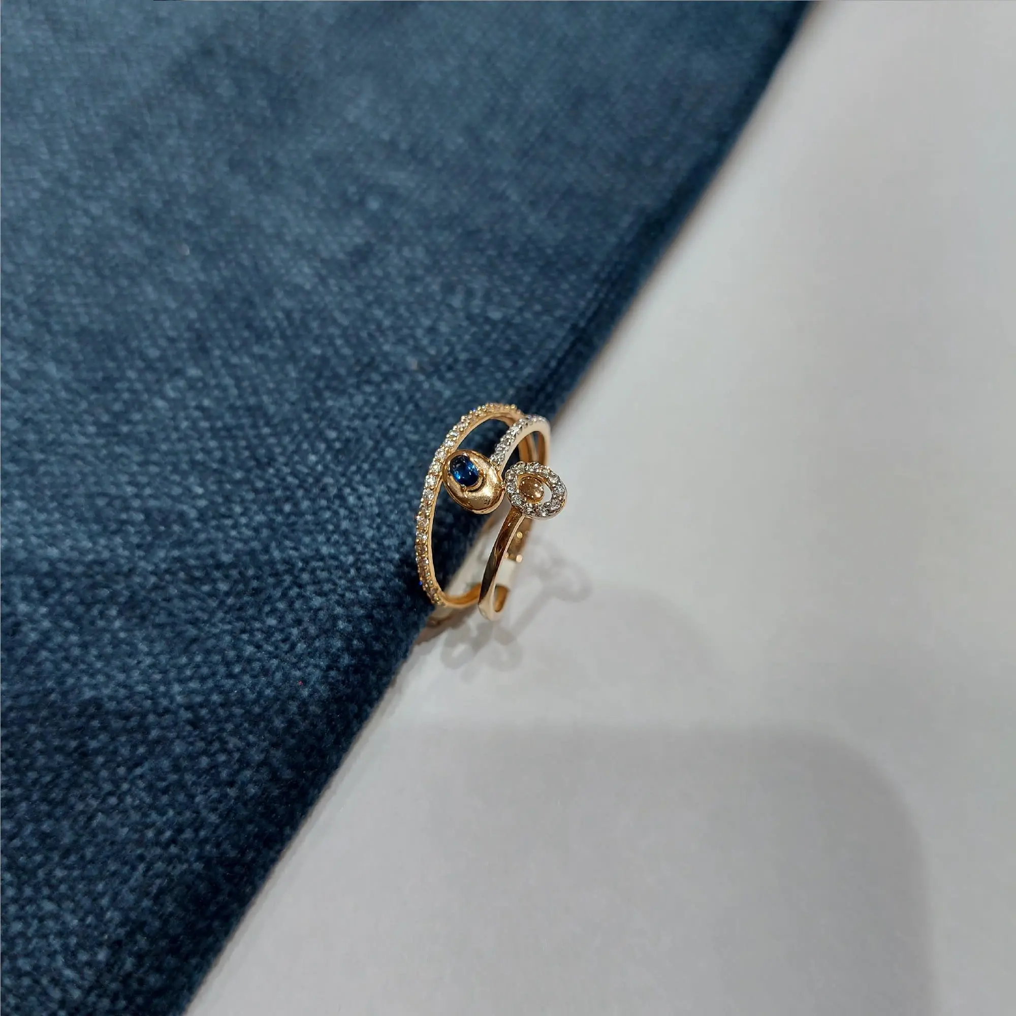 Trendy Rose Gold With Blue Color Stone
