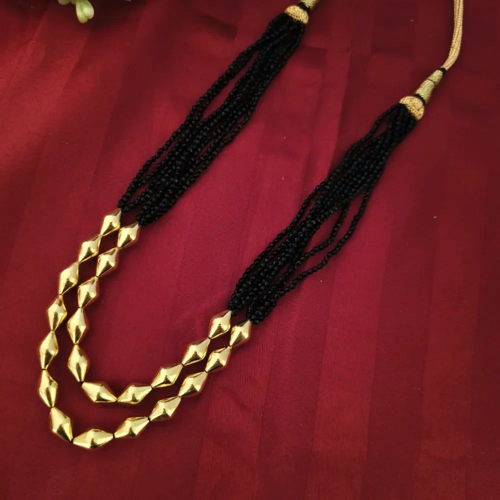 Two Layered Short Necklace