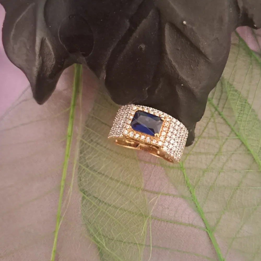 Classy Sapphire Color Ring