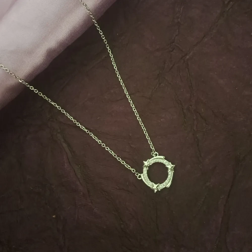 Stylist silver Necklace