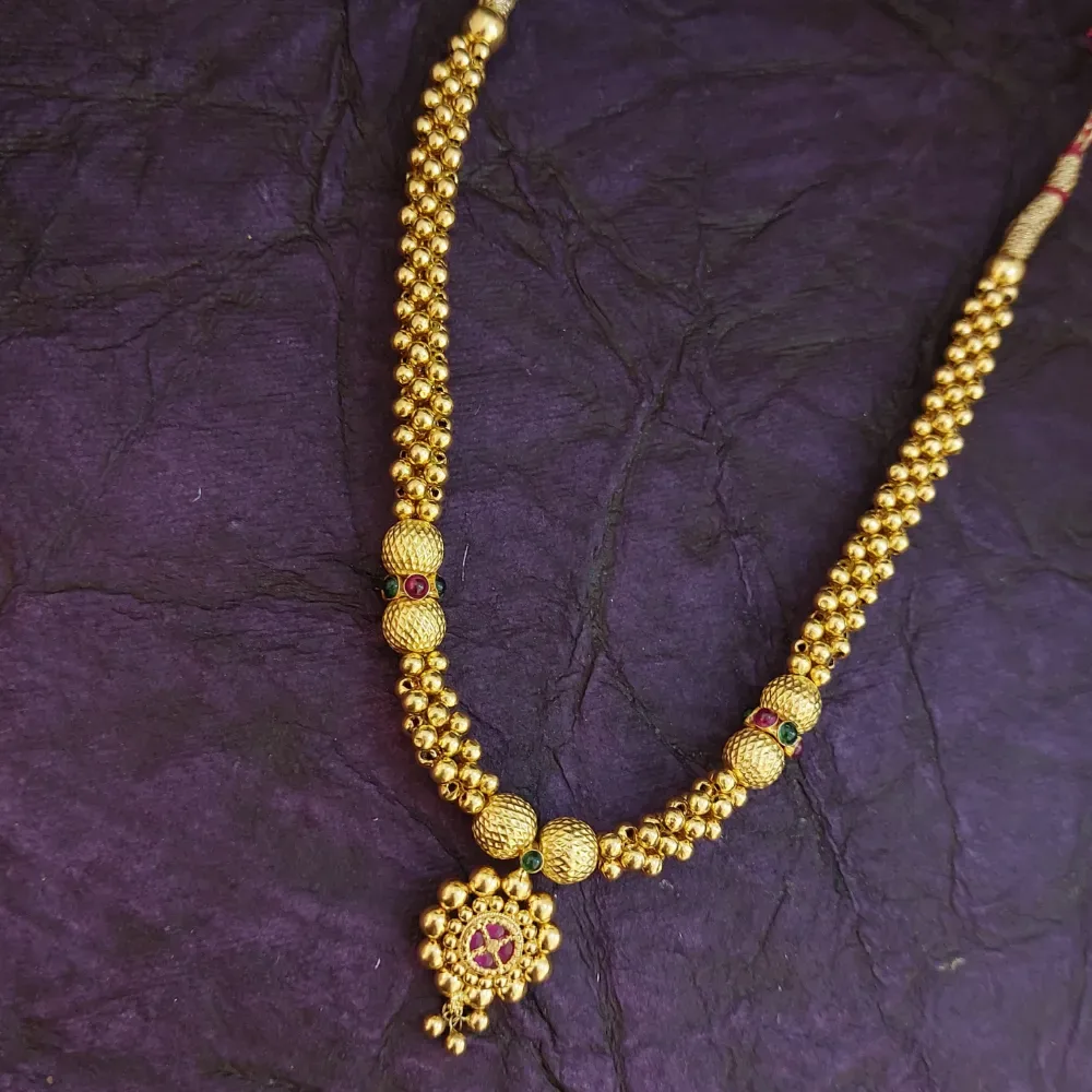22k Gold Maharashtrian Thushi Necklace
