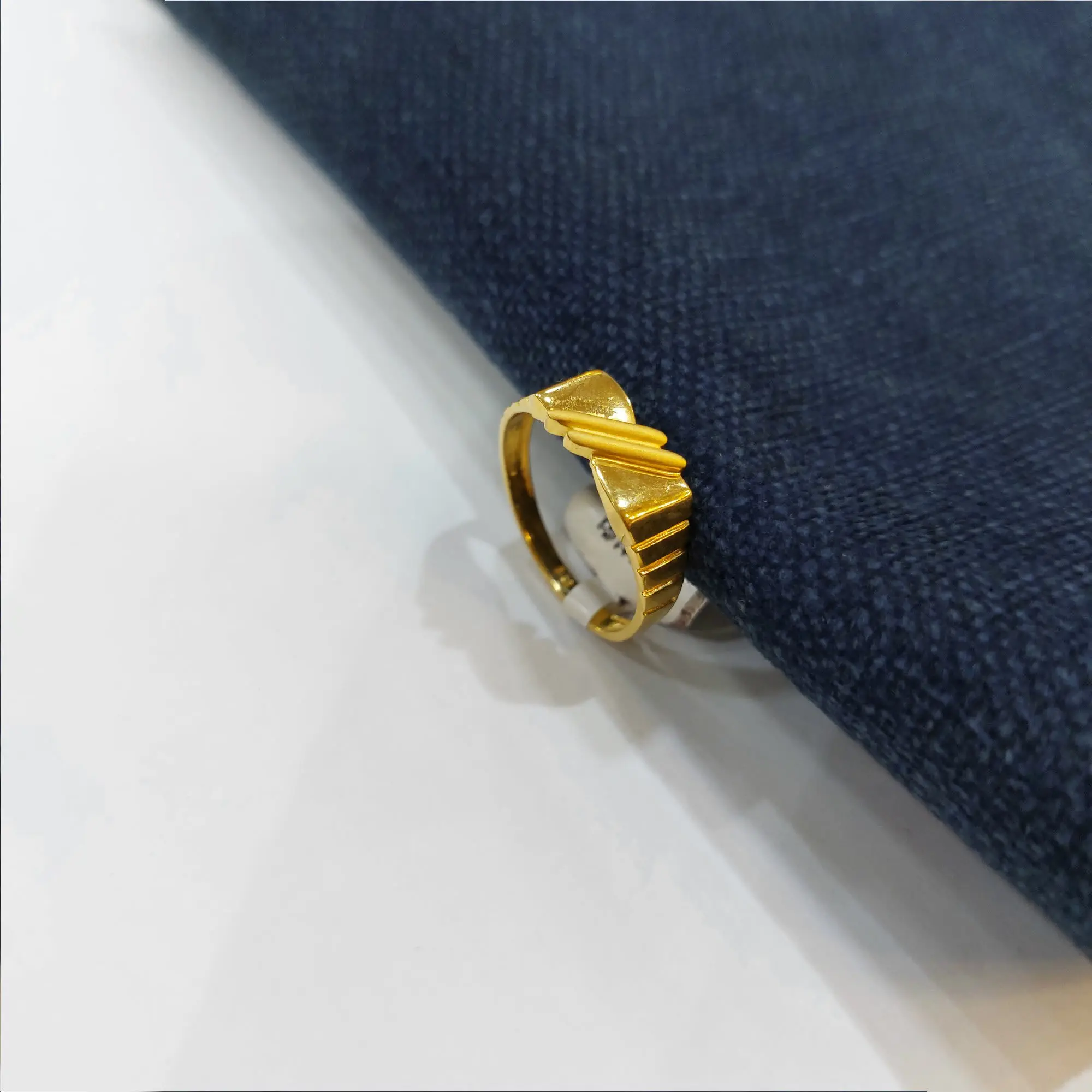 Gold Gents Ring