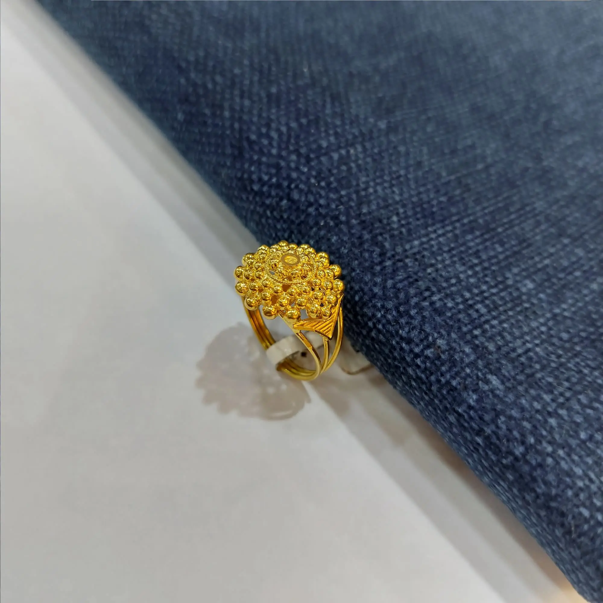 Trendy Gold Ladies Ring