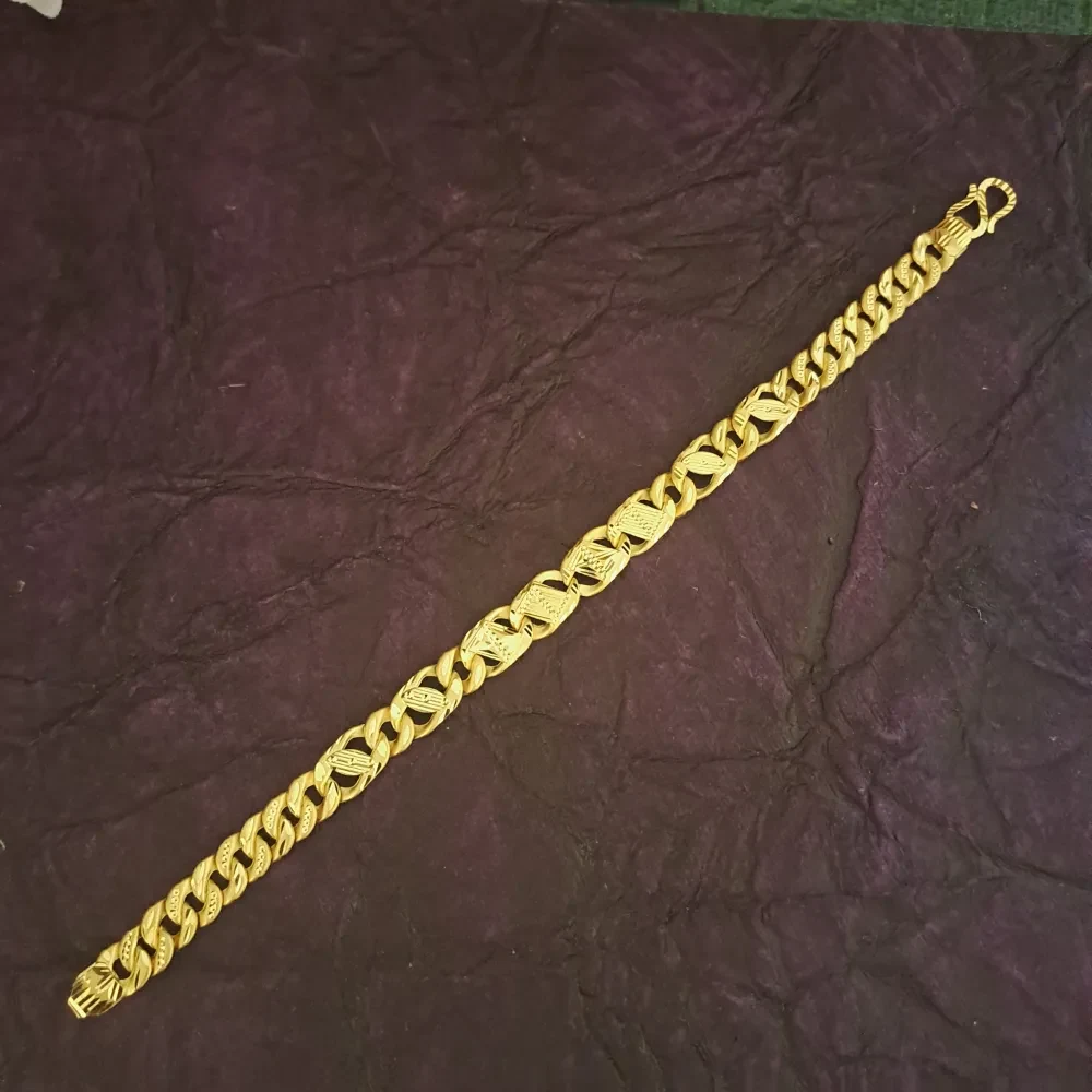 stylish Gold Bracelet
