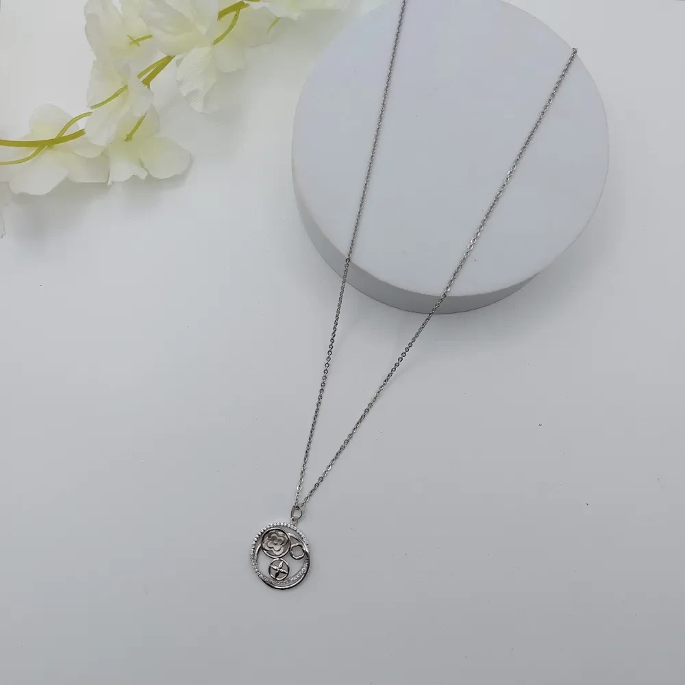 Elegant 925 Silver Necklace