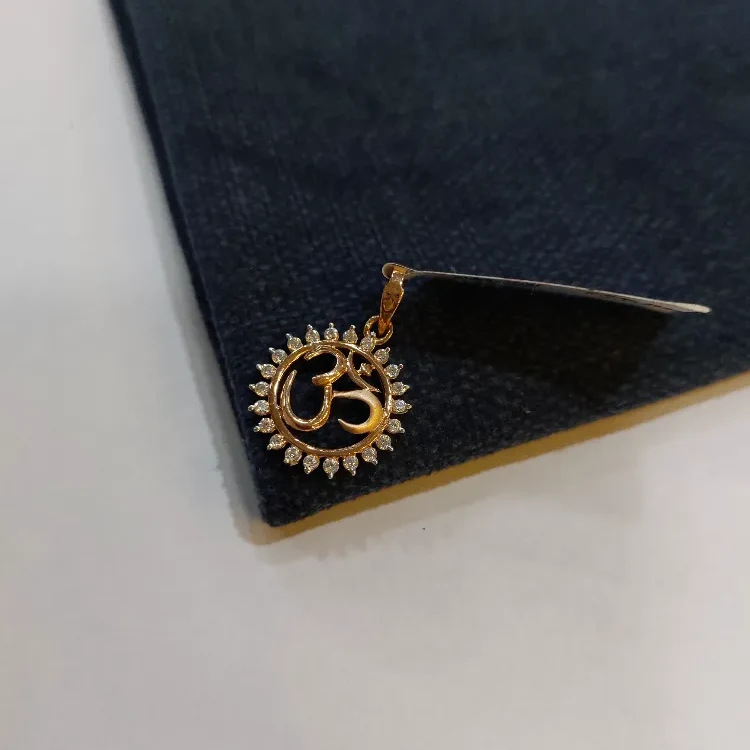 Style Rose Gold Pendant