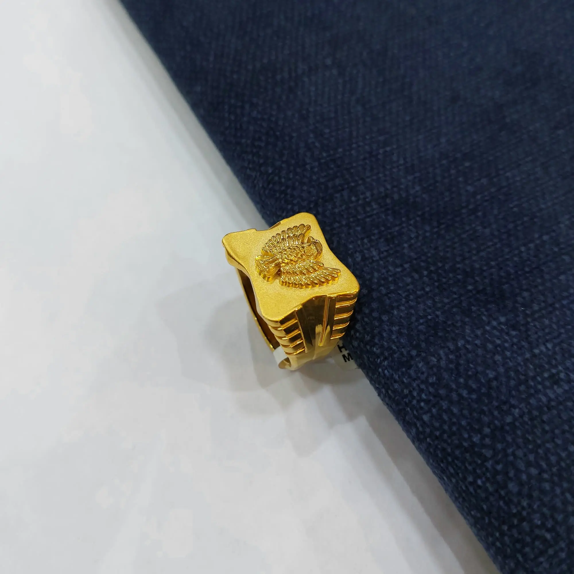 Trendy Gold Gents Ring