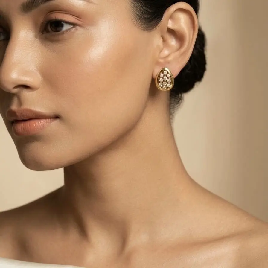 Oval Earring With Stones