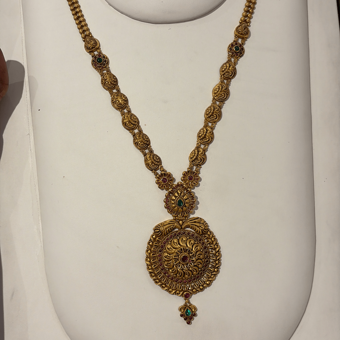 Antique haram