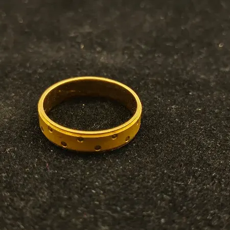 Classy Ring
