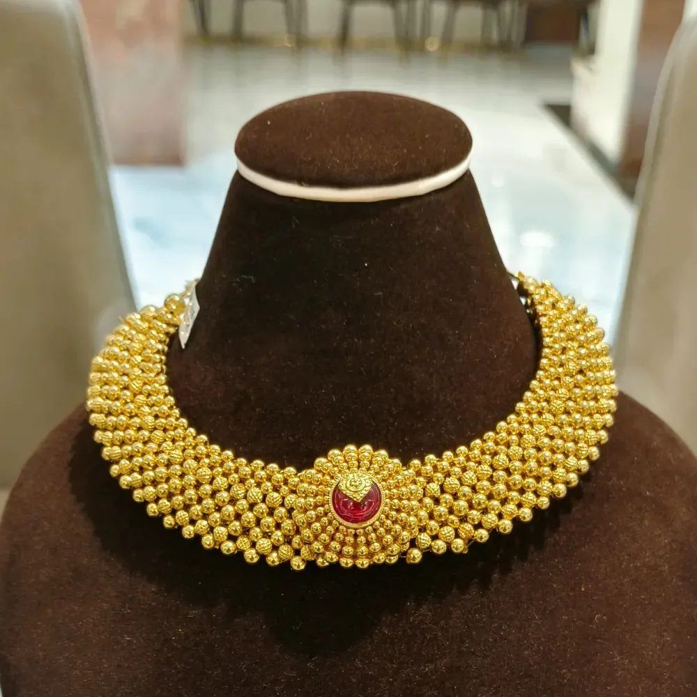 Singapore Necklace